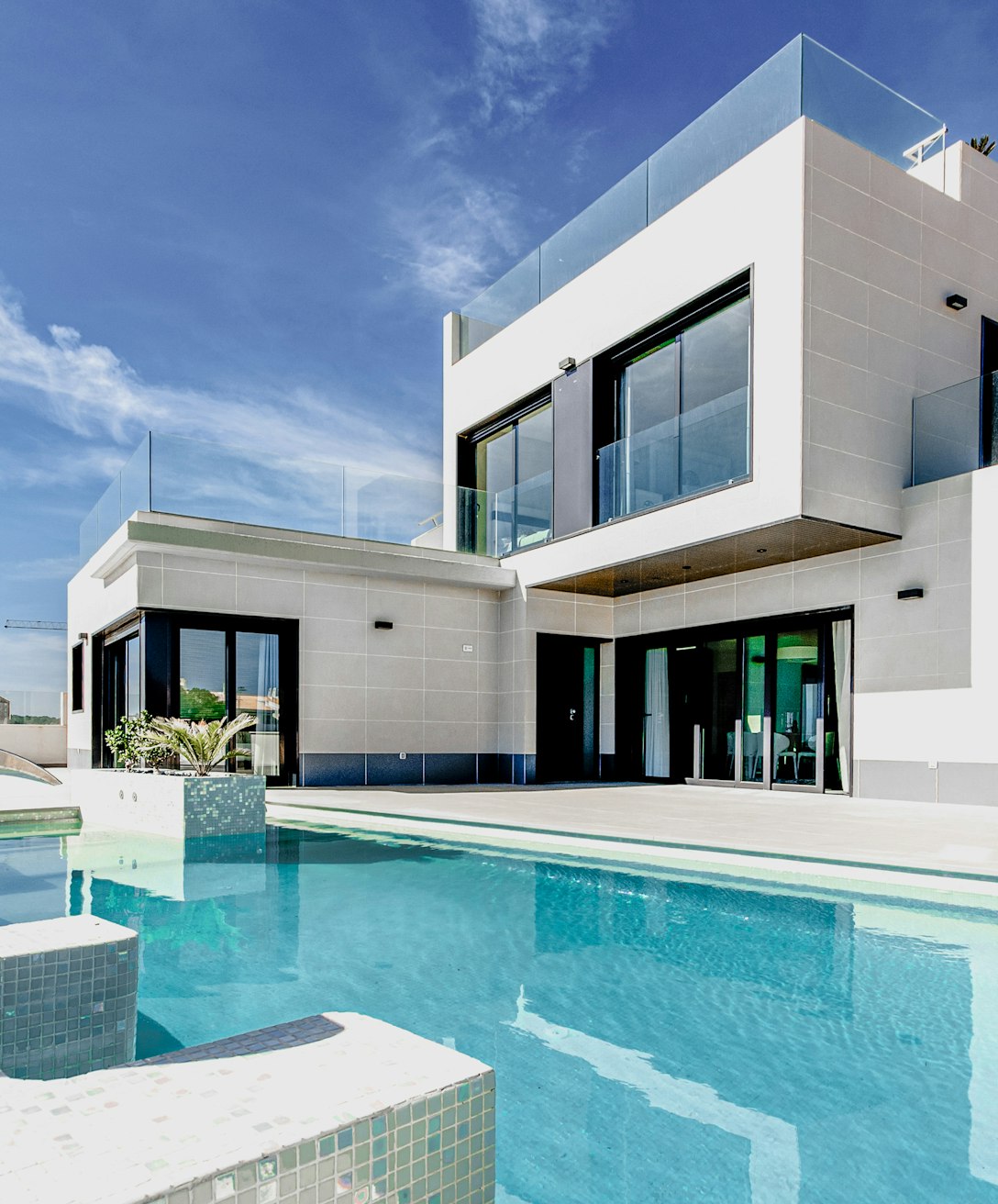 Modern family home with a pool